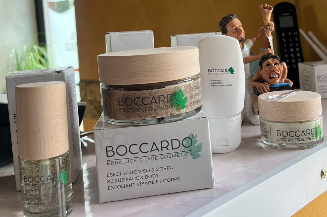 I prodotti Boccardo esposti sul bancone all'ingresso del centro